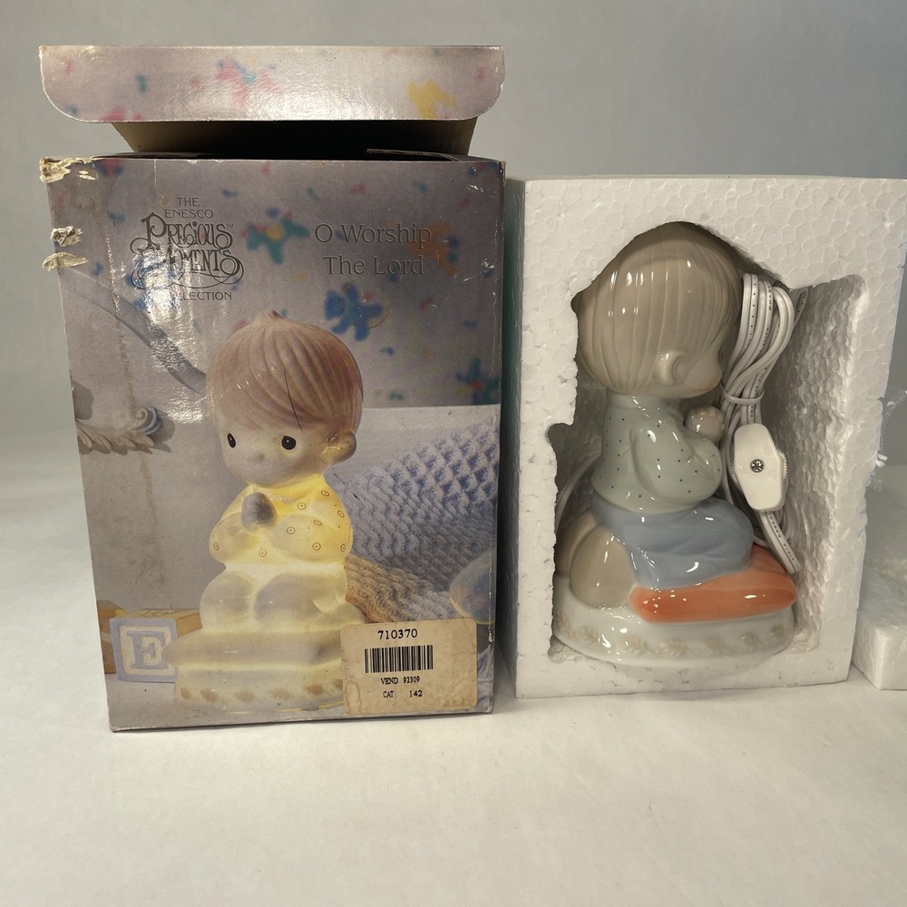Precious Moments PRAYING BOY Night Light w/Box "O WORSHIP THE LORD" 7" porcelain